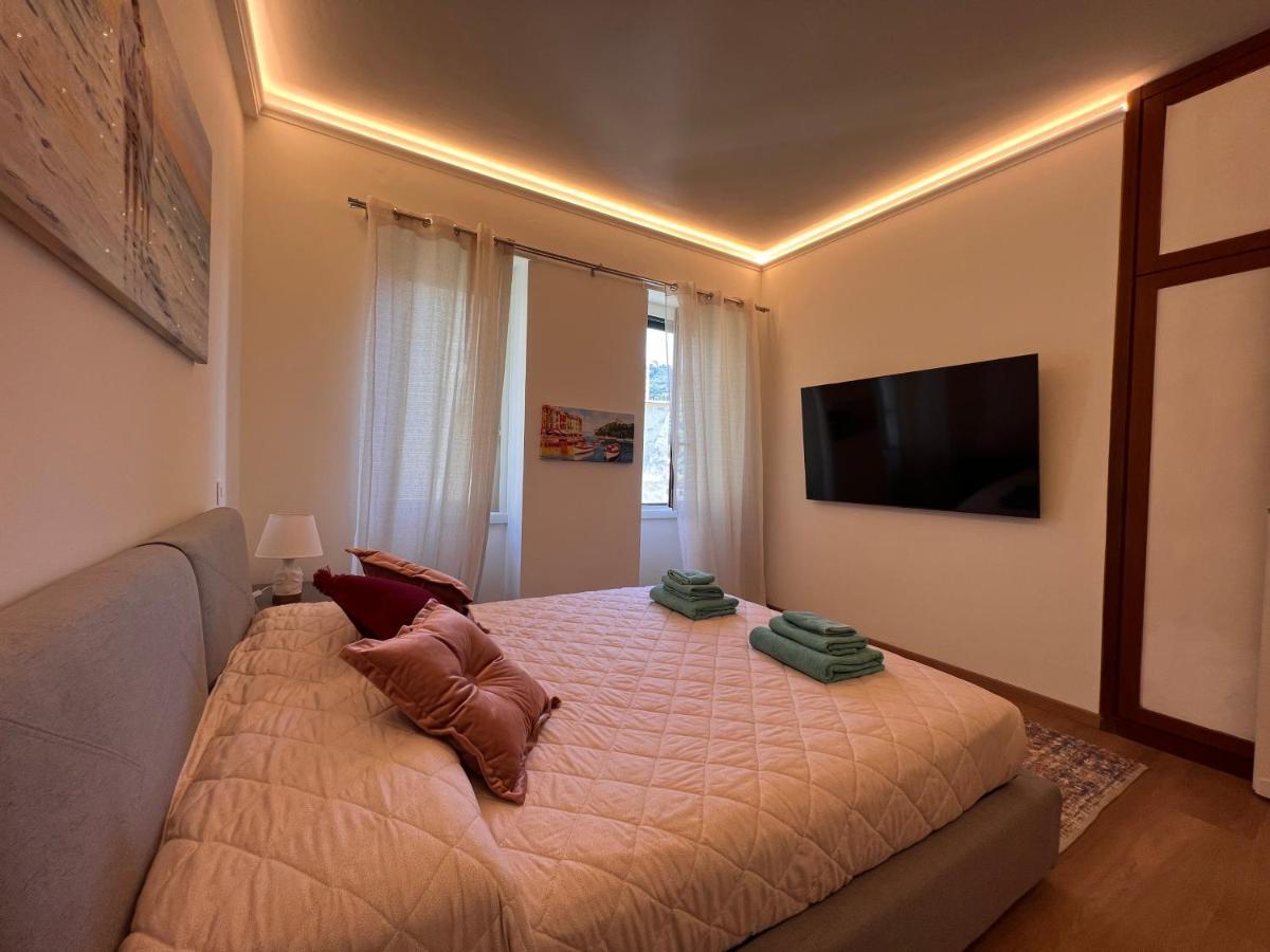 Val Di Sole 19-Iii Piano- Vista Mare- Vista Collina-Wifi 100Mg-Aria Condizionata In Tutte Le Stanze -L'Appartamento E' Stato Completamente Rinnovato Nel 2023 Rapallo Extérieur photo