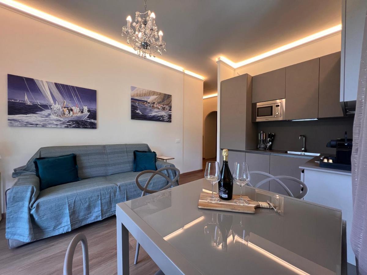 Val Di Sole 19-Iii Piano- Vista Mare- Vista Collina-Wifi 100Mg-Aria Condizionata In Tutte Le Stanze -L'Appartamento E' Stato Completamente Rinnovato Nel 2023 Rapallo Extérieur photo