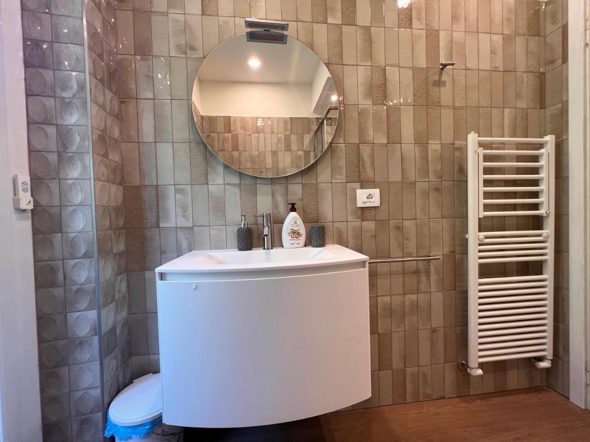 Val Di Sole 19-Iii Piano- Vista Mare- Vista Collina-Wifi 100Mg-Aria Condizionata In Tutte Le Stanze -L'Appartamento E' Stato Completamente Rinnovato Nel 2023 Rapallo Extérieur photo